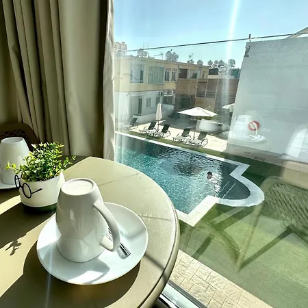 Sun Plaza - Adults Only 圣纳帕