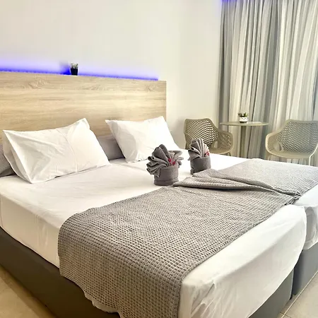 Sun Plaza - Adults Only 公寓式酒店